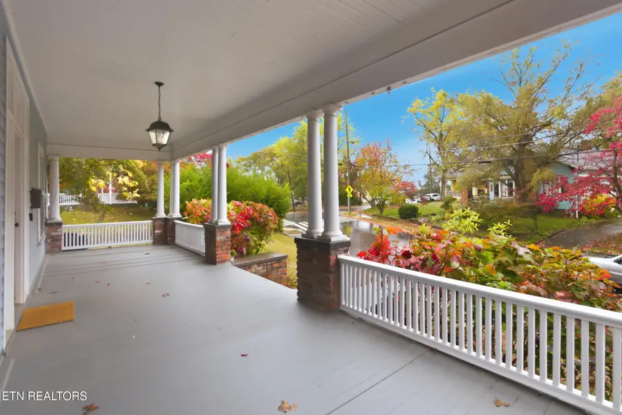1300 Kenyon St, Knoxville, TN 37917 - #3