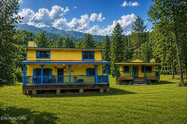 5475 Otto Williams Rd, Cosby, TN 37722