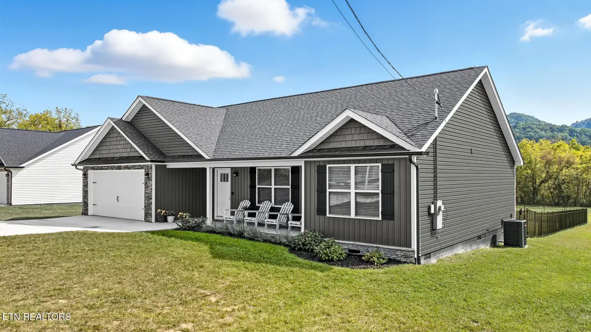 302 Luttrell Rd, Maynardville, TN 37807 - #1