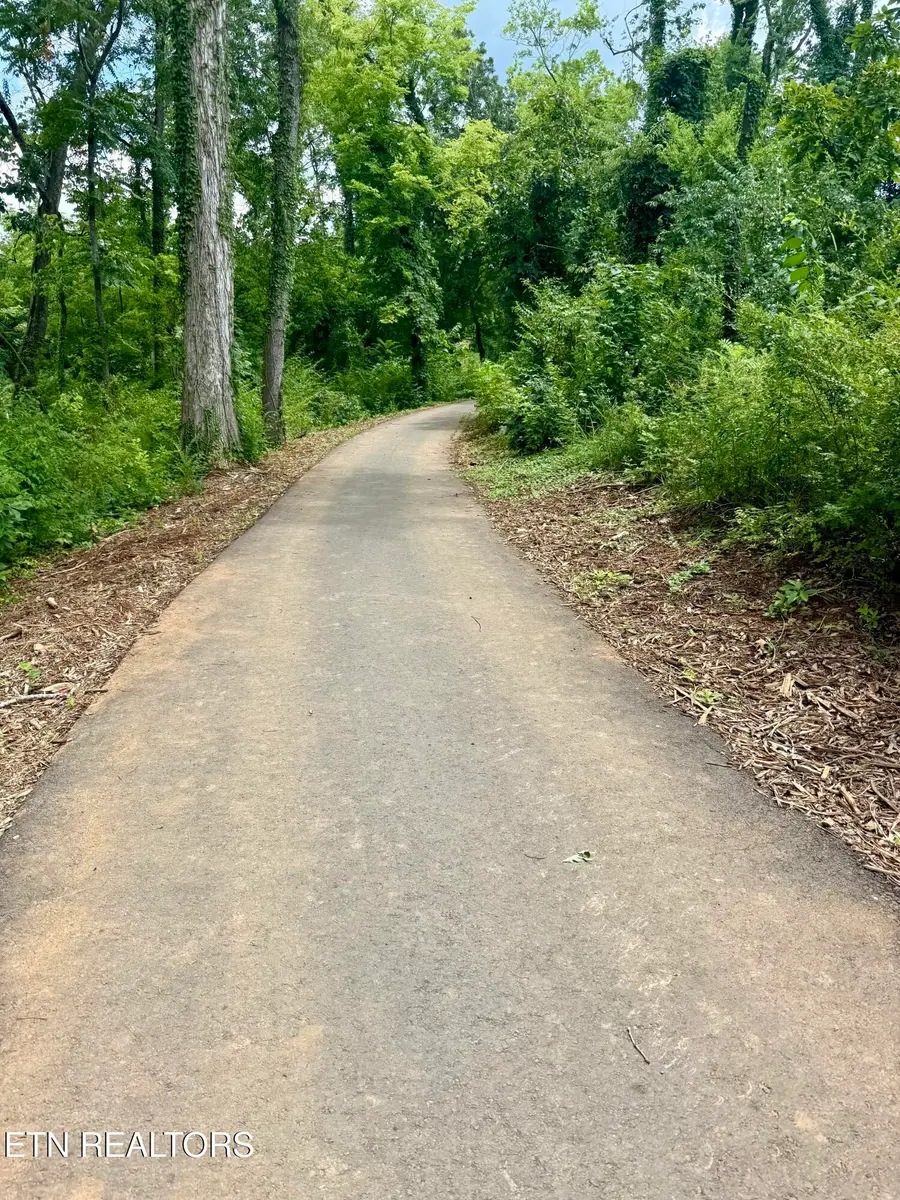 1605 Bennett Village Drive, Maryville, TN 37804 - #2