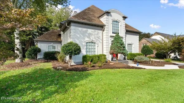 945 Hayslope Drive, Knoxville, TN 37919