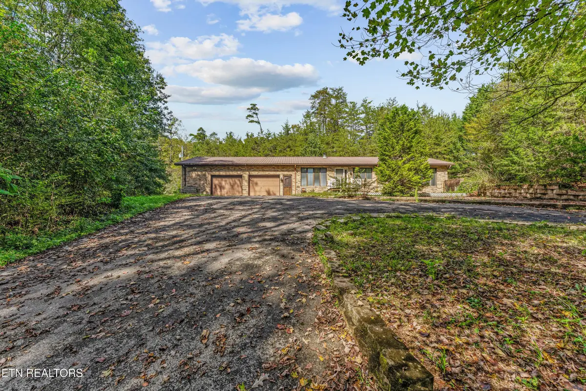 1688 E Wolf Valley Rd, Heiskell, TN 37754 - #1