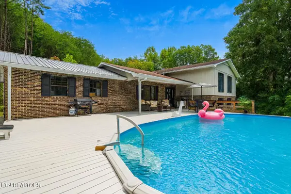 8720 Spangler Rd, Knoxville, TN 37920