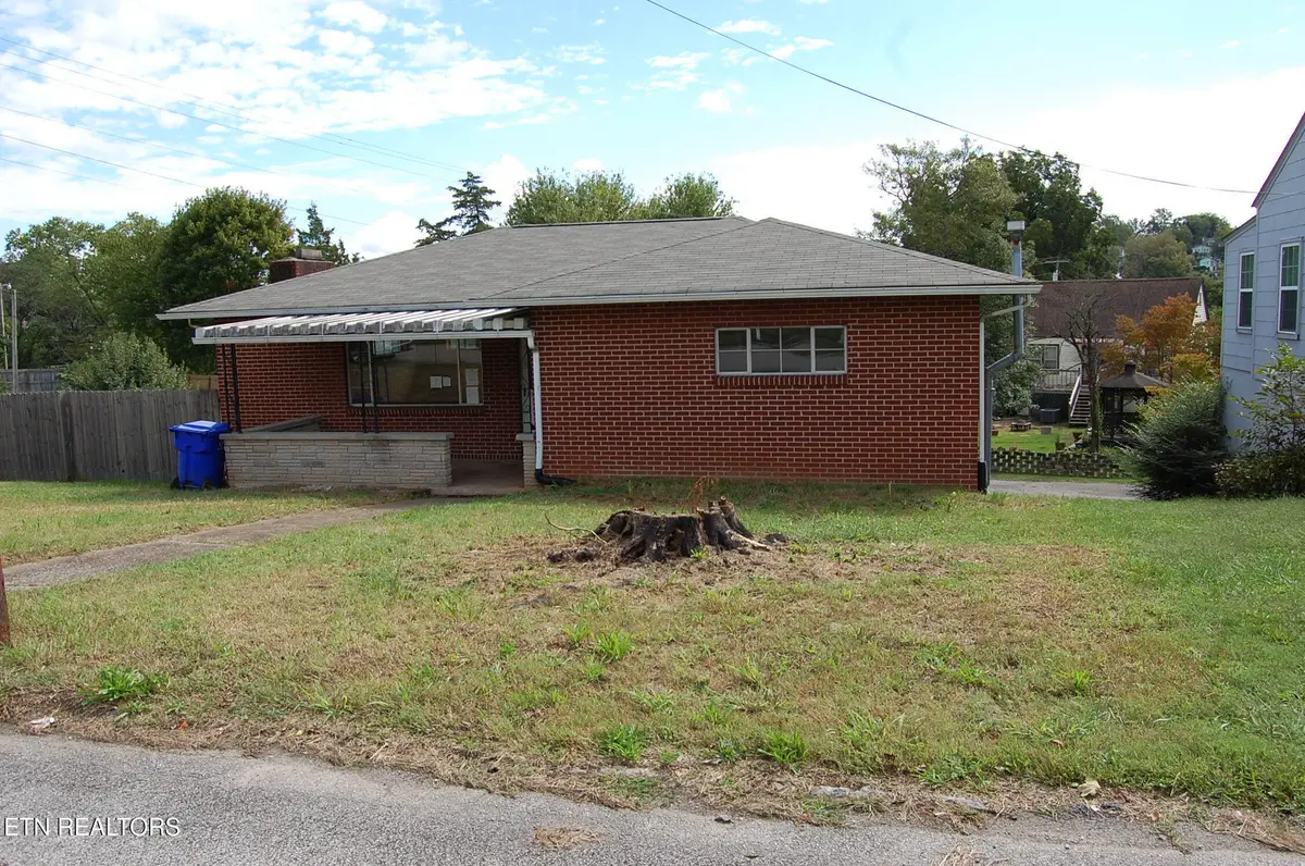 560 Margrave Drive, Harriman, TN 37748 - #1