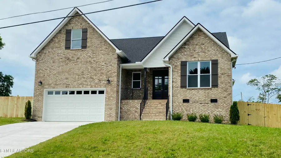 8017 Little Joe Rd, Powell, TN 37849 - #2