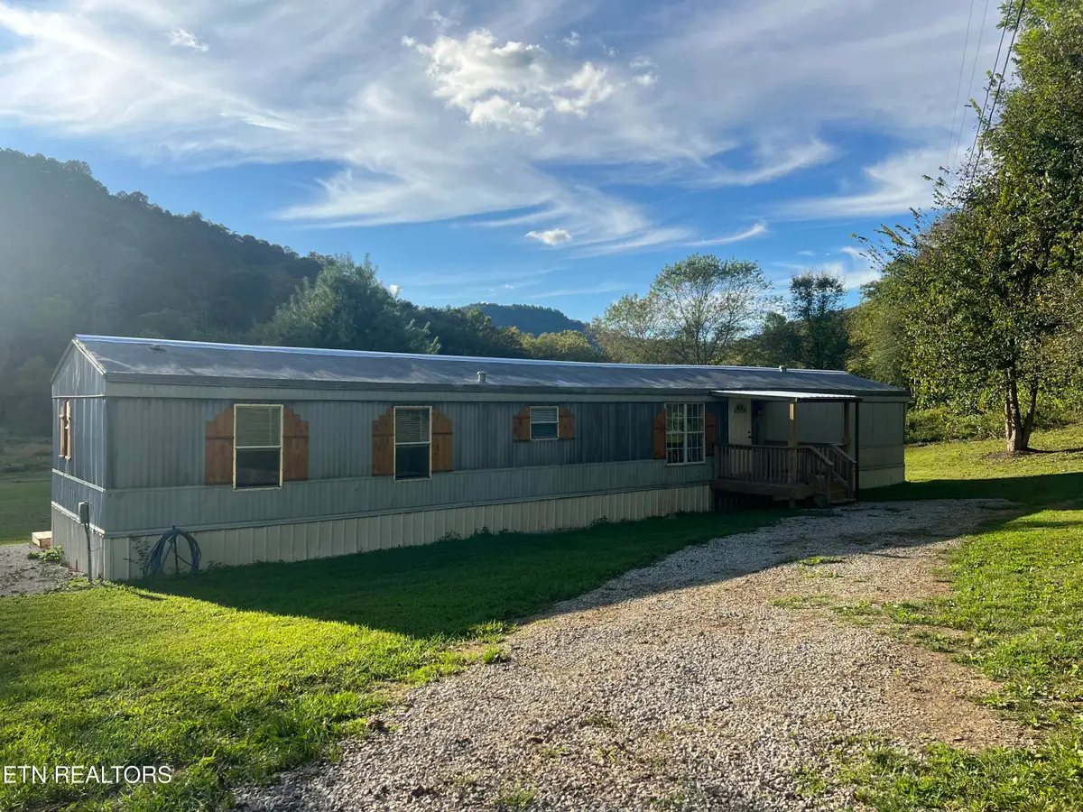 5060 Buffalo Rd Rd, Oneida, TN 37841 - #1