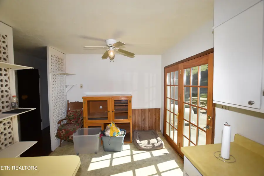 6814 Texas Valley Rd, Knoxville, TN 37938 - #2