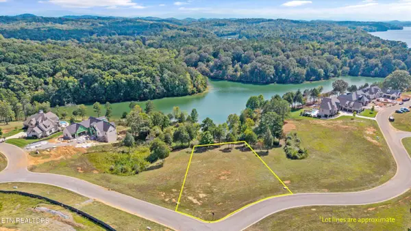 181 Bulwark Way, Lenoir City, TN 37772