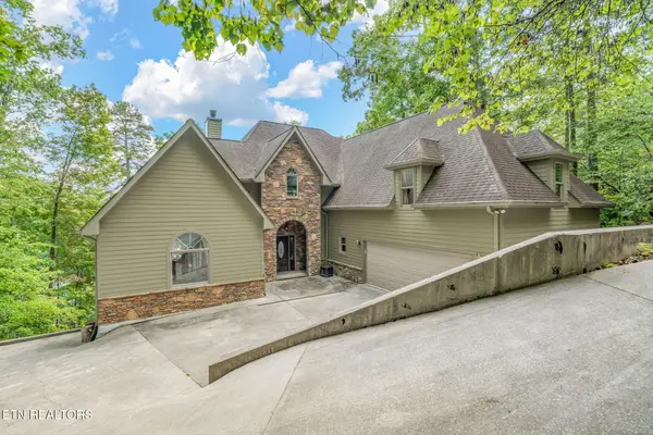 455 S Shorewood Lane, Caryville, TN 37714