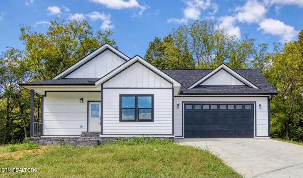 12531 Hickory Creek Rd, Lenoir City, TN 37771 - #1