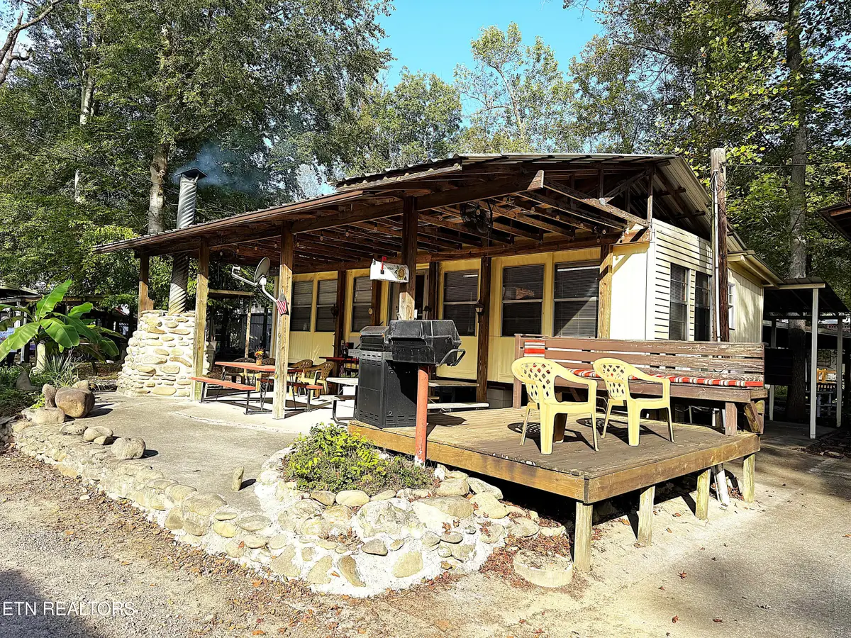 7915 Carnes Rd, Townsend, TN 37882 - #1