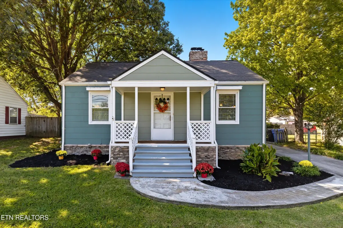 1765 N Wright Rd, Alcoa, TN 37701 - #1