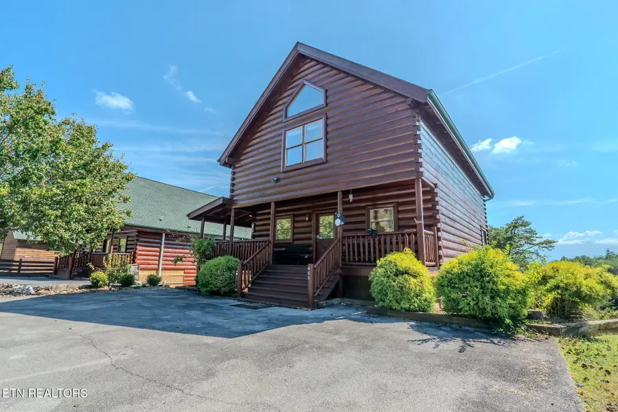 665 Stockton Drive, Sevierville, TN 37876 - #2