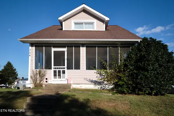 304 W Lincoln Rd, Alcoa, TN 37701