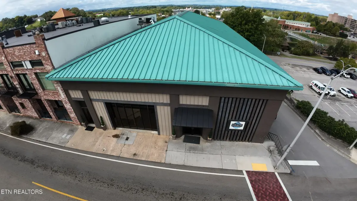 161 E Harper Ave, Maryville, TN 37804 - #1