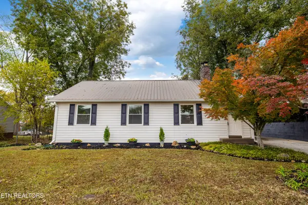 1907 Crest Rd, Maryville, TN 37804