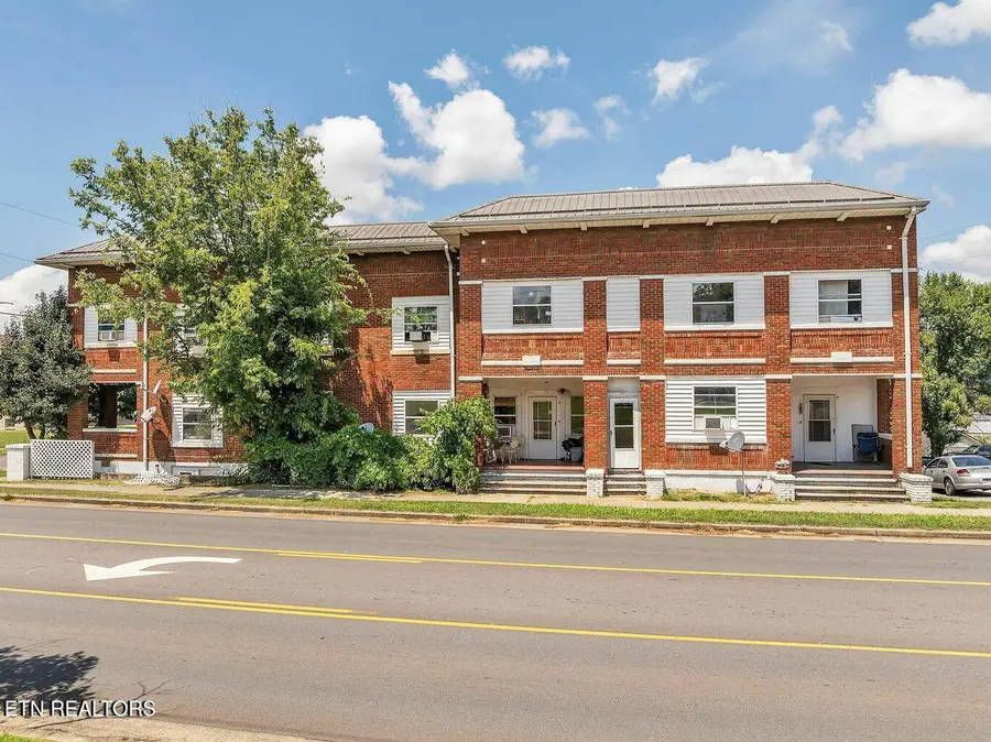 112 S Watauga Ave, Elizabethton, TN 37643 - #3