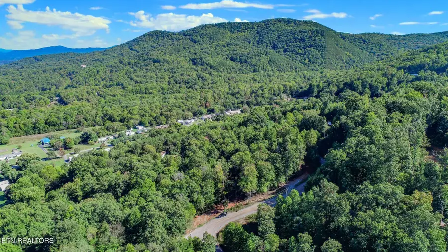 1282 Applewood Rd, Newport, TN 37821 - #2