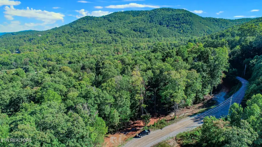 1282 Applewood Rd, Newport, TN 37821 - #3