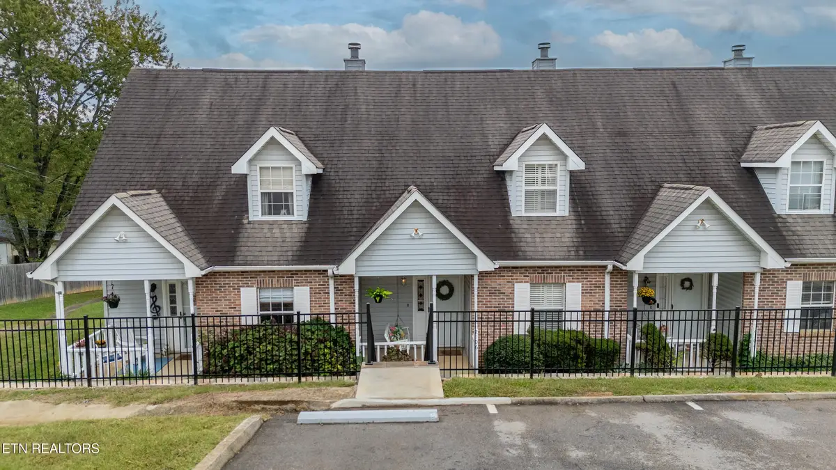 2106 Silverbrook Drive, Knoxville, TN 37923 - #1