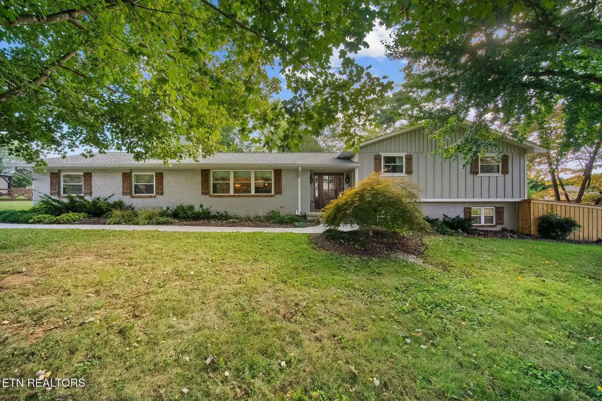 8220 Bennington Drive, Knoxville, TN 37909 - #1