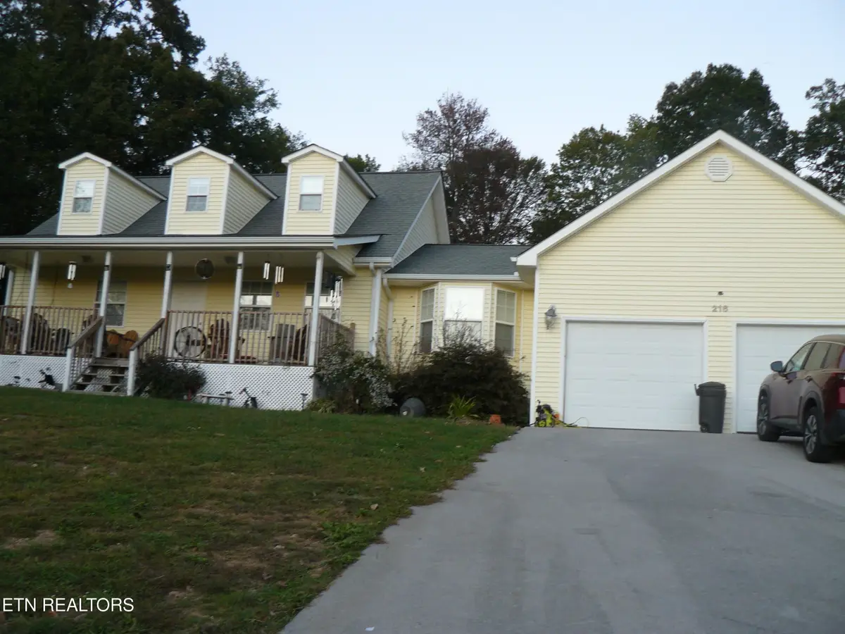 216 Mountain Rd, New Tazewell, TN 37825 - #1