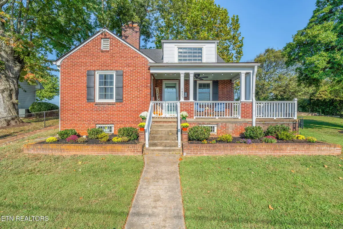 1427 Exeter Ave, Knoxville, TN 37921 - #1