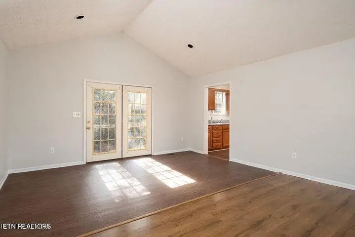 517 Bowman Bend Rd, Harriman, TN 37748 - #3