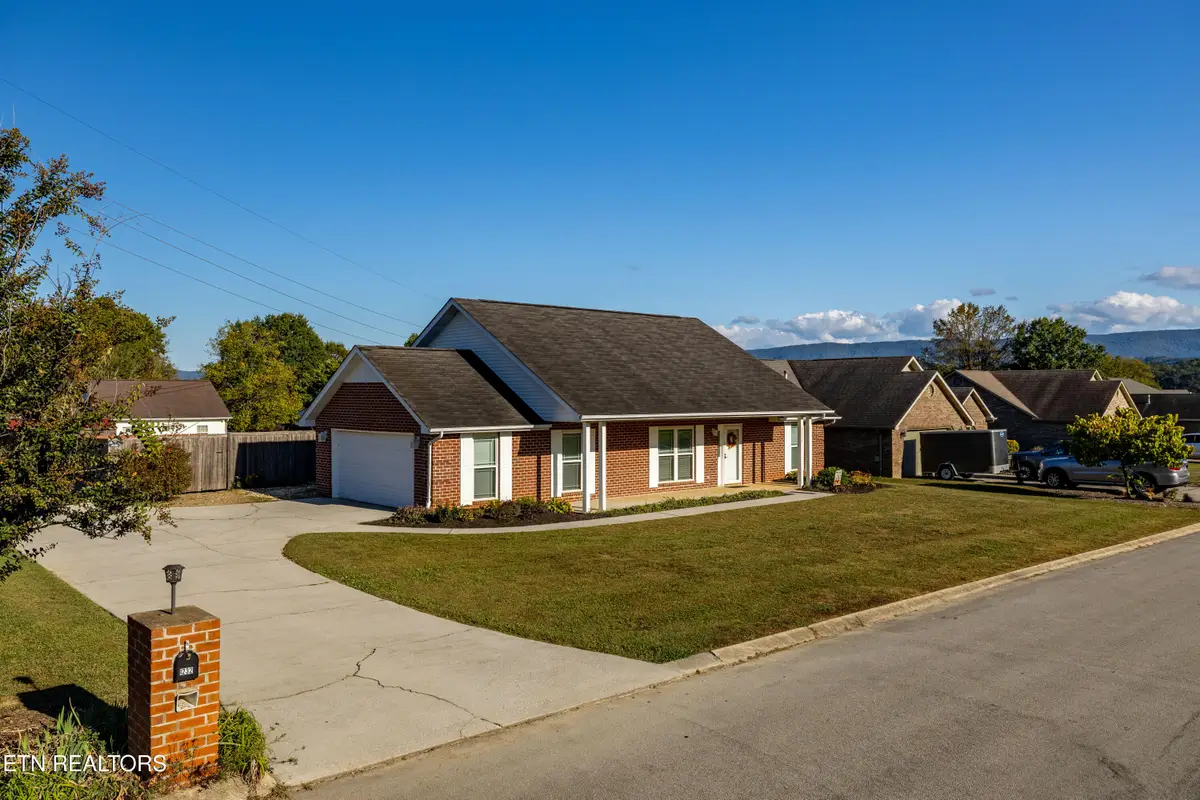 1232 Edinburgh Drive, Maryville, TN 37803 - #1