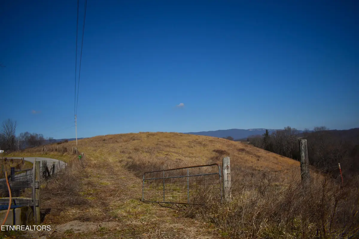 787 Oak Grove Rd, Harrogate, TN 37752 - #1