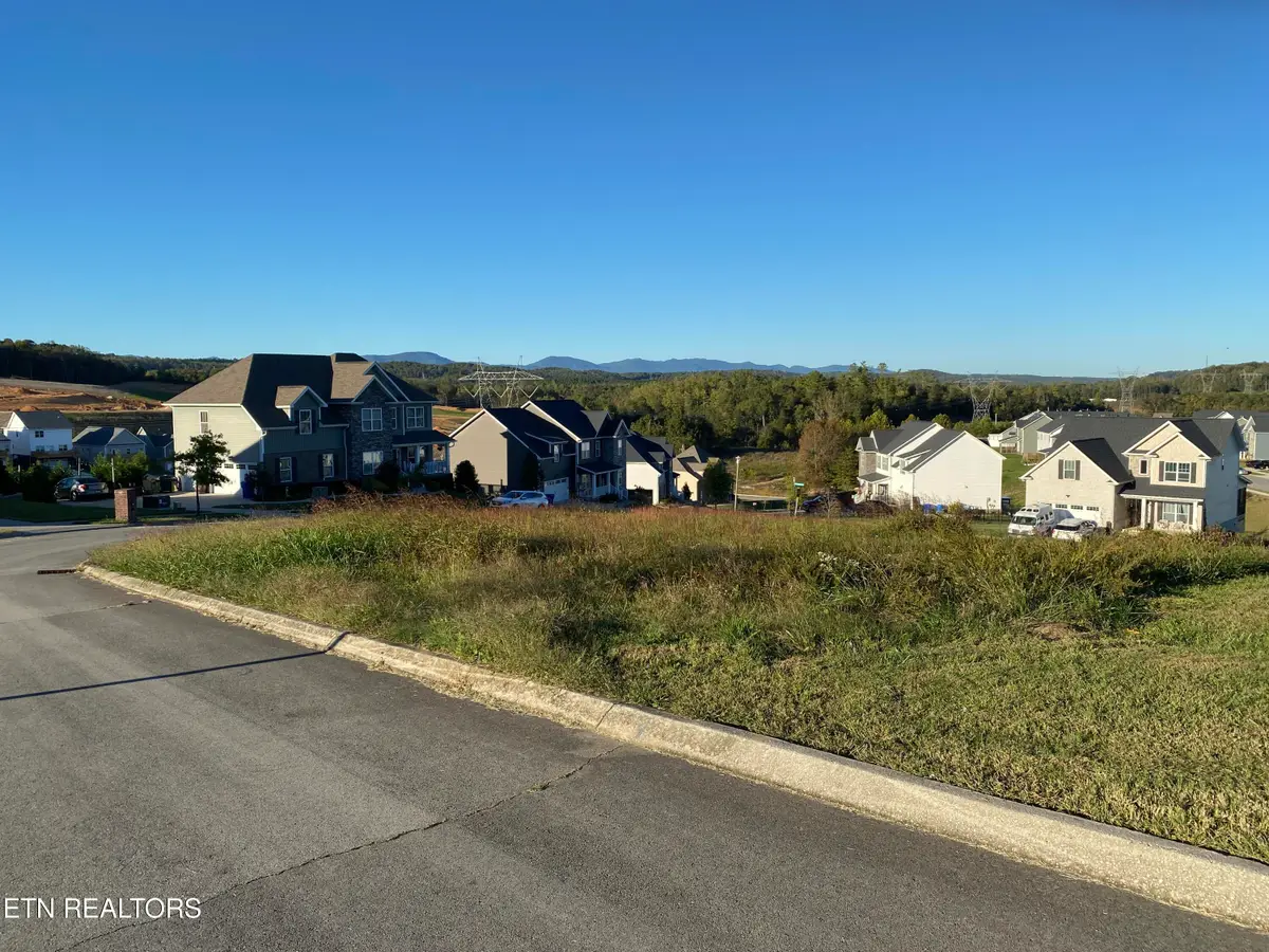 110 Hollyberry Rd, Oak Ridge, TN 37830 - #1