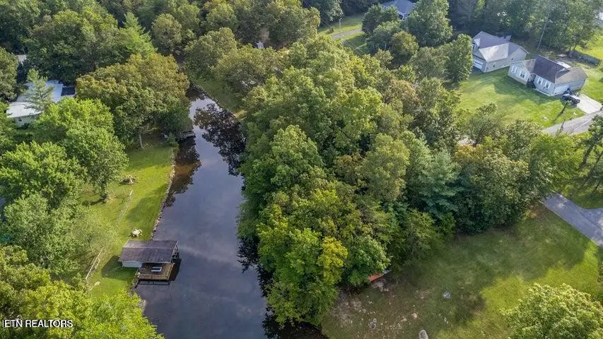 1564 E Cherokee Rd, Crossville, TN 38572 - #2