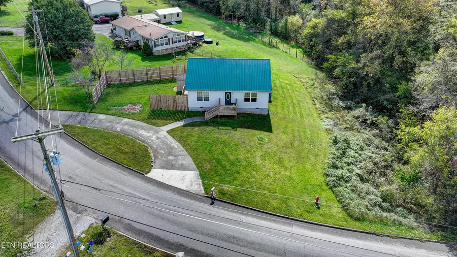 810 Harvest Meadows Drive, Kodak, TN 37764 - #2