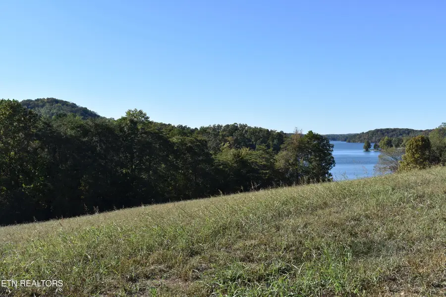 135 Amblecrest Drive, Vonore, TN 37885 - #3