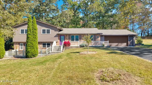 947 Lawnville Rd, Kingston, TN 37763