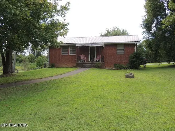 3227 George Light Rd, Knoxville, TN 37931