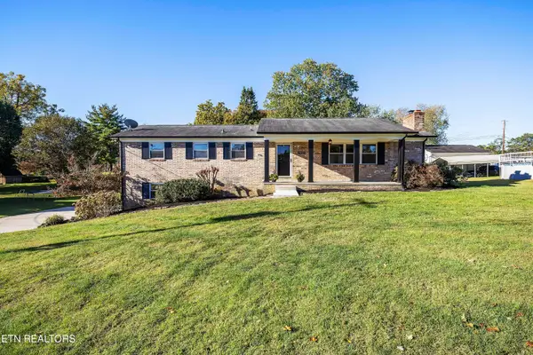 7433 Palmyra Drive, Knoxville, TN 37918