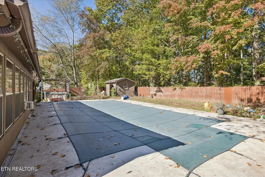 109 Glenn Circle, Powell, TN 37849 - #3