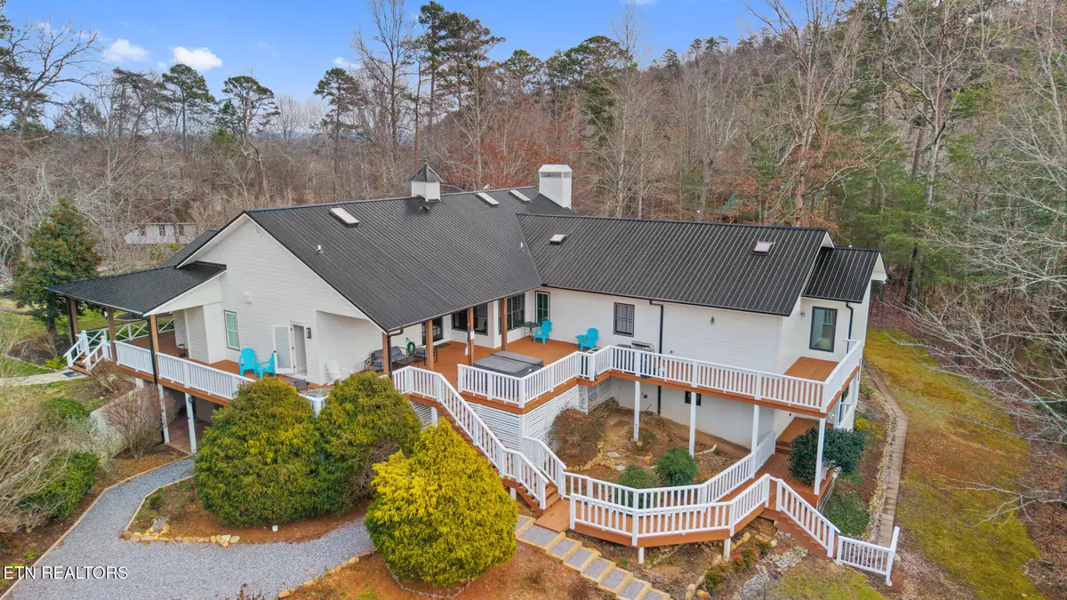 1887 Bluff Mountain Rd, Sevierville, TN 37876 - #1