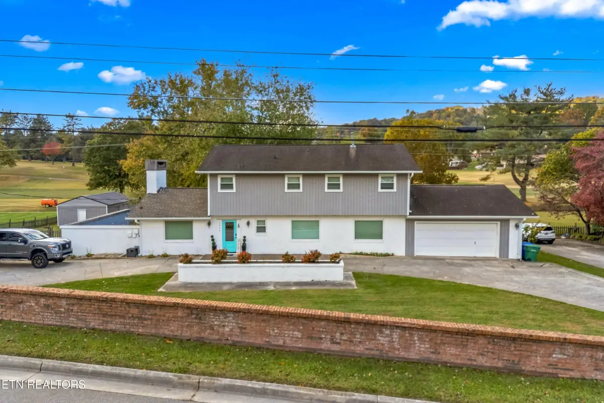 1033 Walters Dr., Morristown, TN 37814 - #1