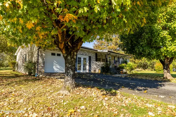 114 Verdun Rd, Oneida, TN 37841