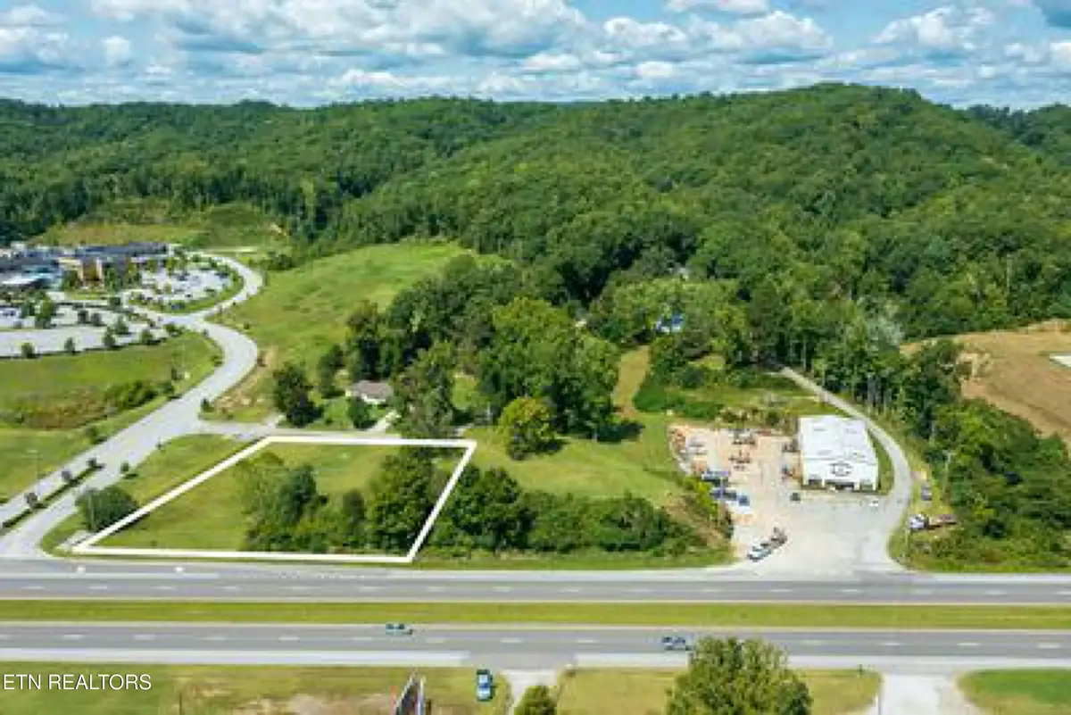 2220 Roane State Hwy, Harriman, TN 37748 - #1