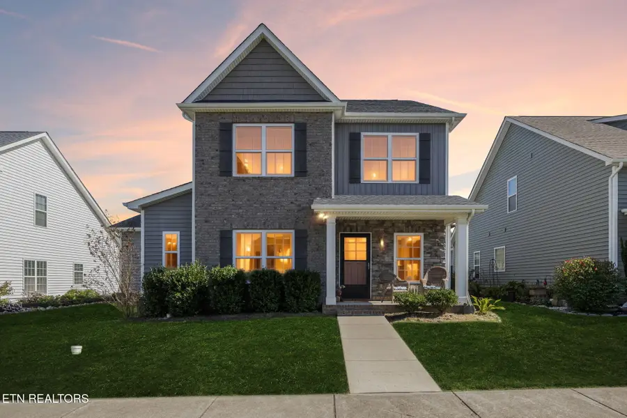 106 E Elderberry St, Oak Ridge, TN 37830 - #2