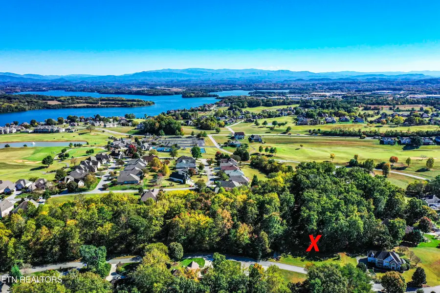 616 Sandpiper Drive, Vonore, TN 37885 - #3