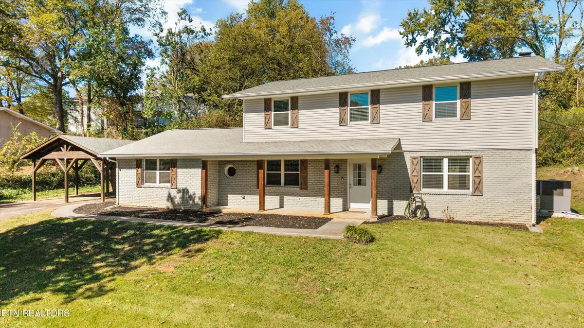 5413 NW Smoky Trail Tr, Knoxville, TN 37909 - #1