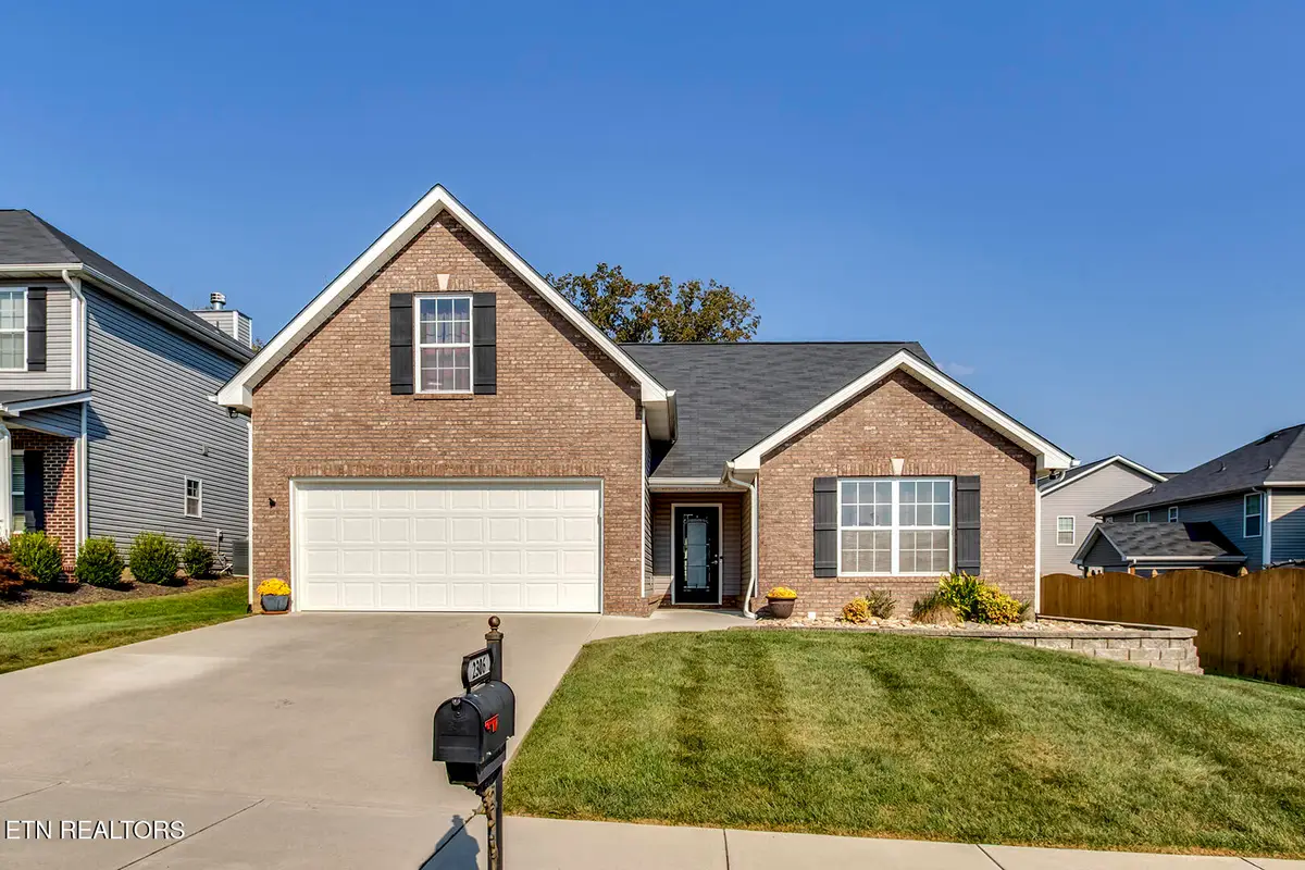 2306 Clover Vine Rd, Knoxville, TN 37931 - #1