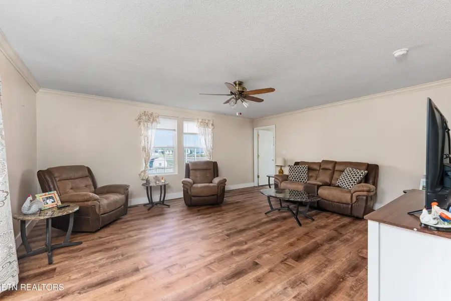 218 Christin Drive, Clinton, TN 37716 - #3