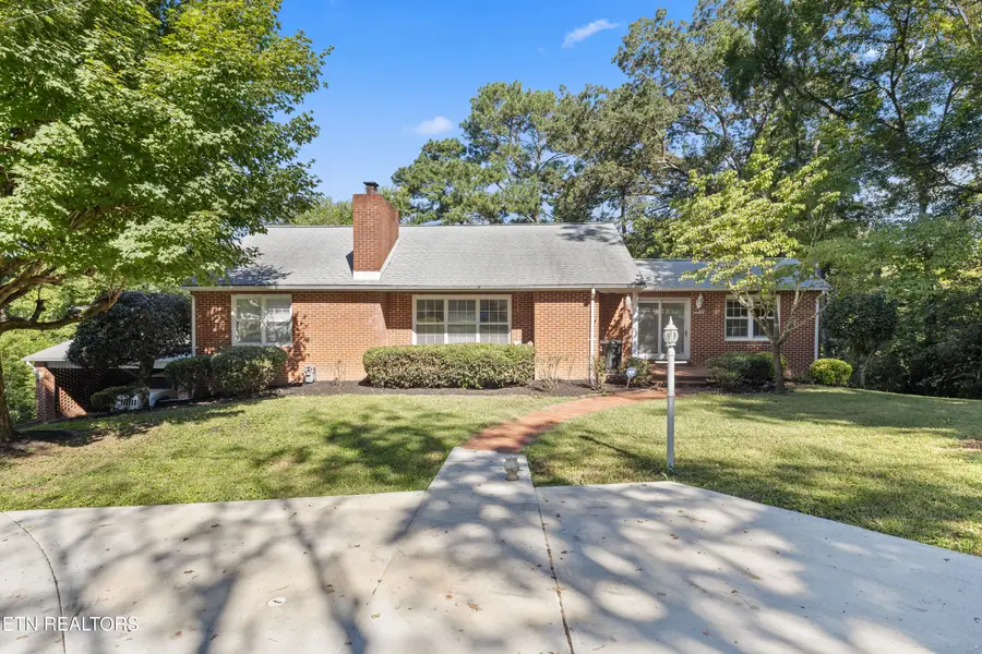 941 Rosedale Ave, Kingston, TN 37763 - #2