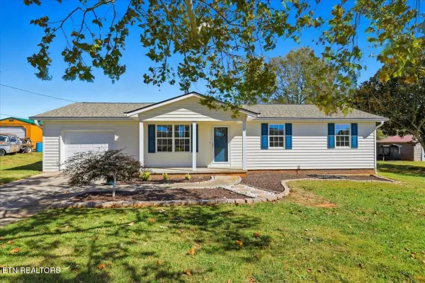 1913 Colonial Circle, Maryville, TN 37803