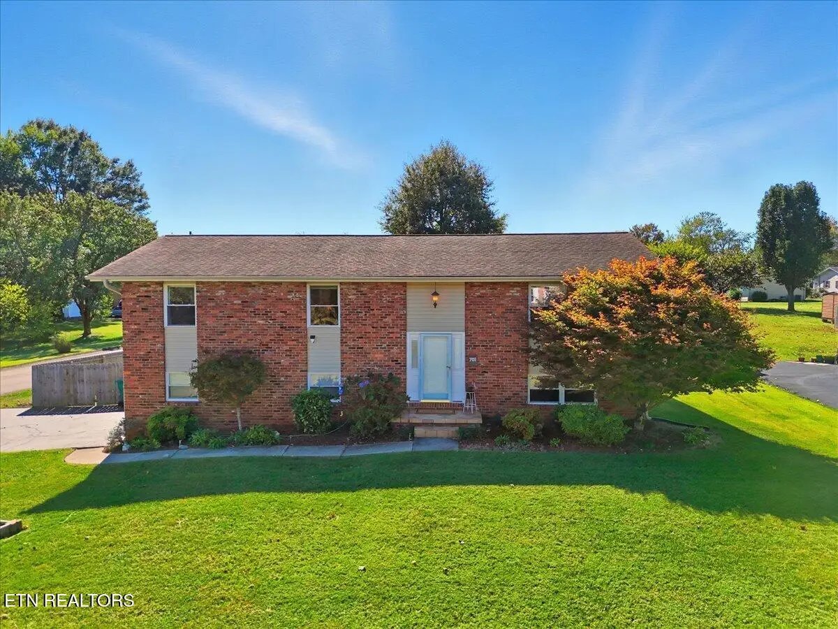 701 Foster Drive, Lenoir City, TN 37772 - #1